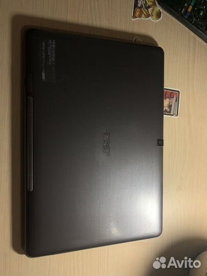 Планшет Acer Iconia Tab W500
