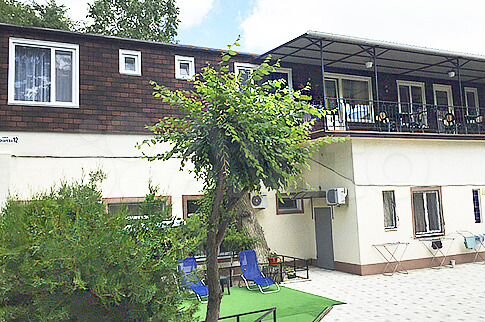 Комната 20 м² в > 9-к., 1/2 эт.