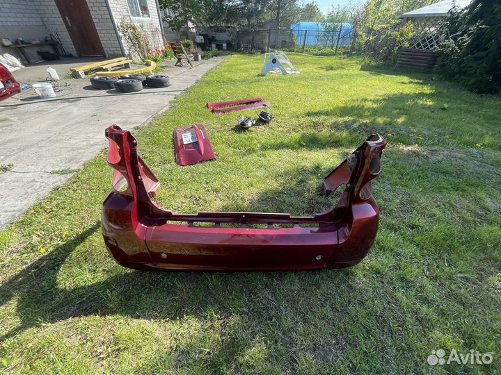 Пластик крыла