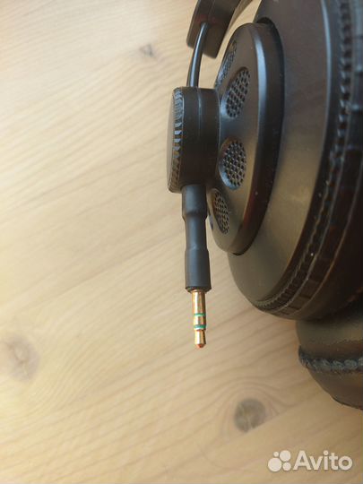 Axelvox hd242