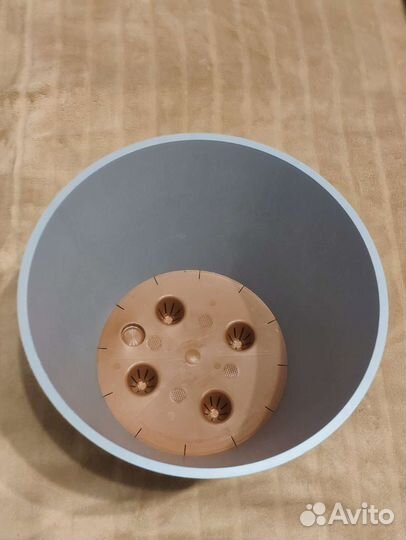 Пластиковый цветочный горшок 10 л под бетон