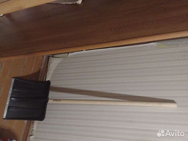 Лопата снеговая с черенком