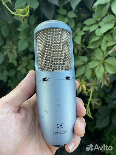 Студийный микрофон akg perception 400