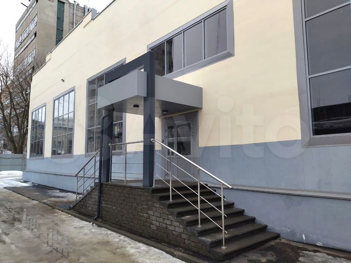 Производство, 2400 м²