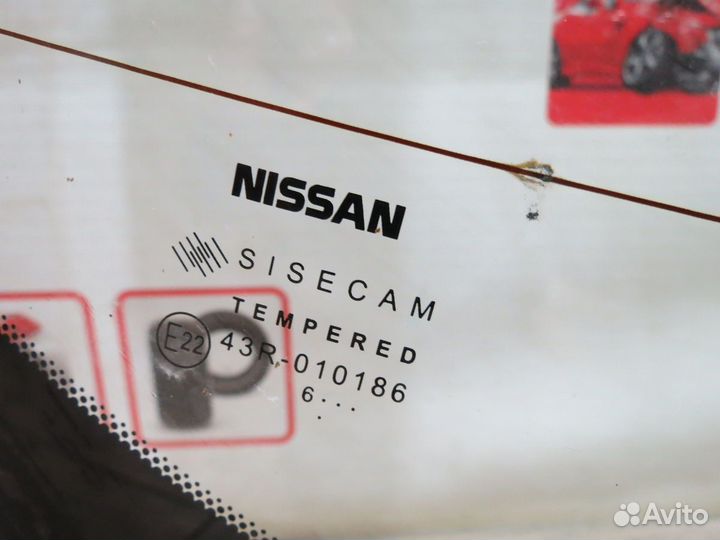 Стекло заднее Nissan Almera G15