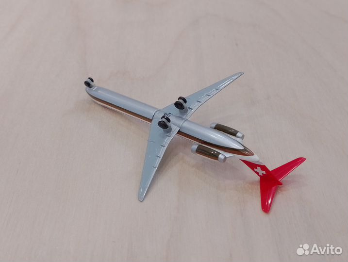 Самолёт в коробке. McDonnell Douglas MD-81 