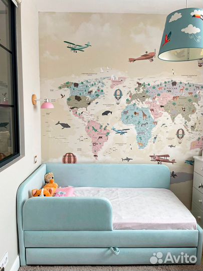 Детская кровать с мягкой спинкой