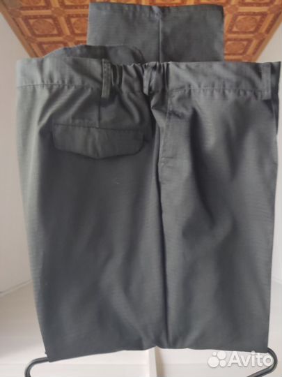 Черная форма охранника