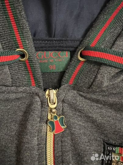 Костюм спортивный