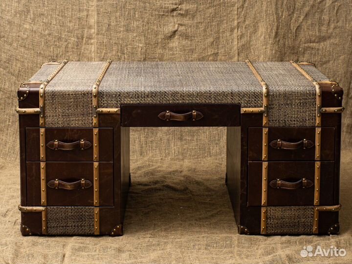 Письменный стол Traveler Leather and Rattan