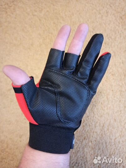 Перчатки рыболовные