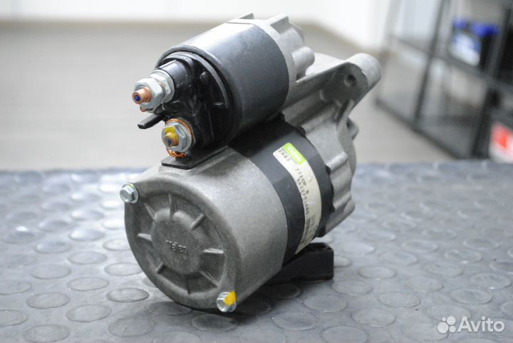 Стартер Peugeot 307, Citroen C4 1.4, 1.6 Valeo