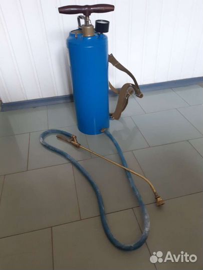 Опрыскивате-распылитель