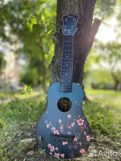 Укулеле Flight TUS-32 sakura новое с набором
