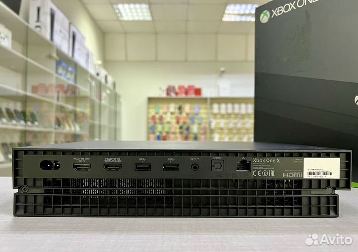 Xbox One X 1TB