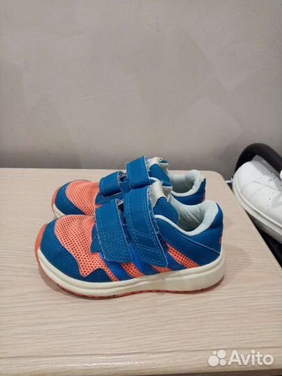 Кроссовки детские adidas 25