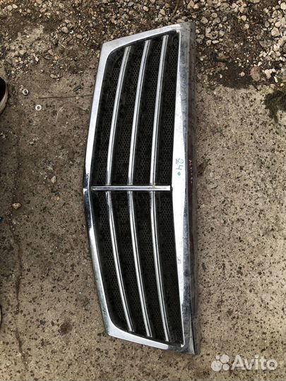 Решетка радиатора Toyota Alphard 10/15