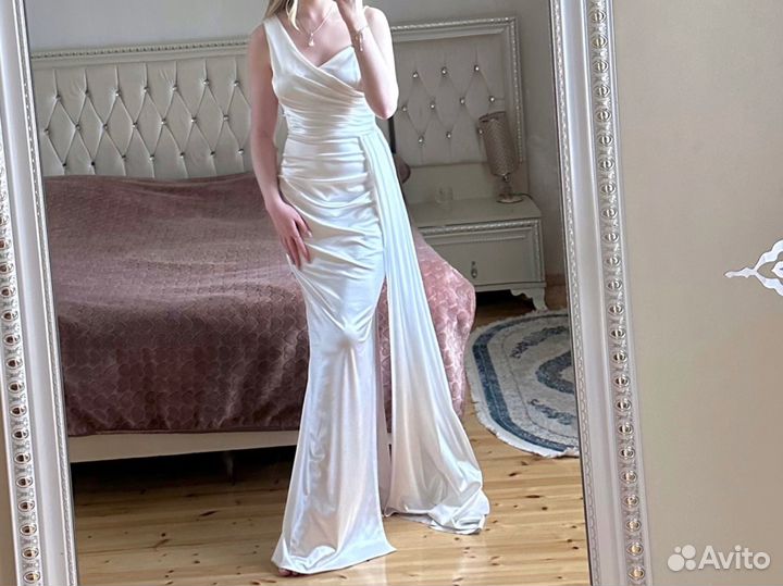 Свадебное платье 42 44