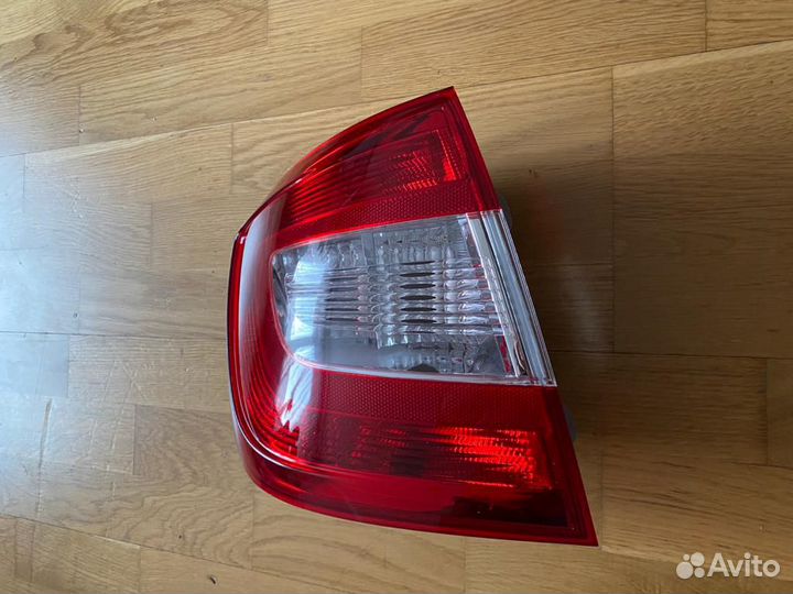 Фонарь задний Skoda Rapid Шкода Рапид Фара задний