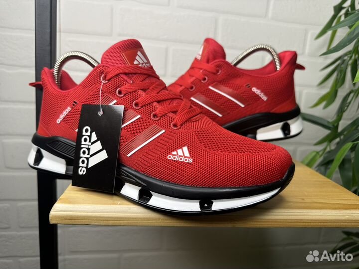 Кроссовки мужские Adidas 43 красные