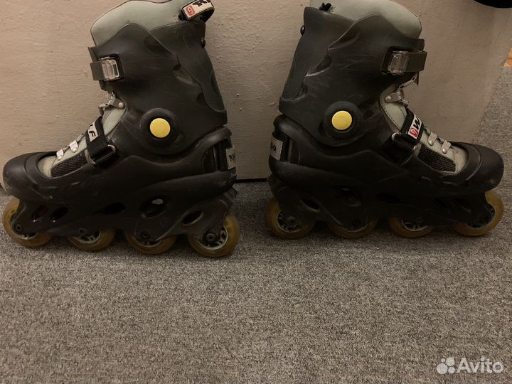 Роликовые коньки
