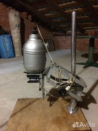 Фотоувеличитель для проявки фото СССР