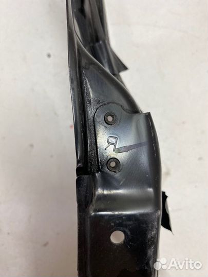 Датчик защемления задний правый Toyota Highlander