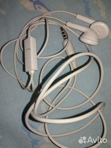 Наушники аудио с микрофоном и регулятором звука