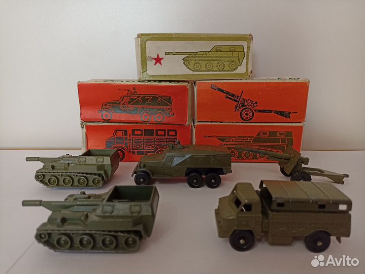 Модели военной техники СССР в коробках. тпз. Компл