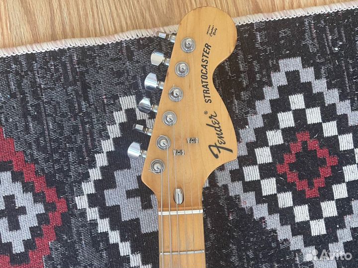 Электрогитара Fender Stratocaster ST72 Japan