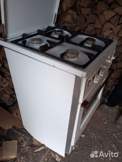 Стеральная машинка полу автомат и газовая плита