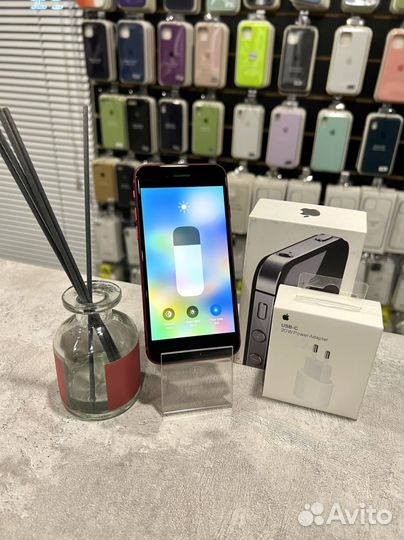 iPhone SE (2020), 128 ГБ