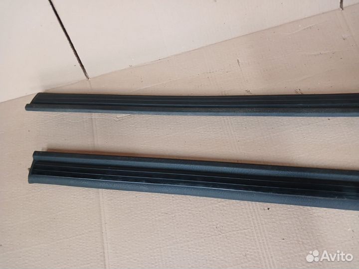 Накладки на пороги Audi 100 с4