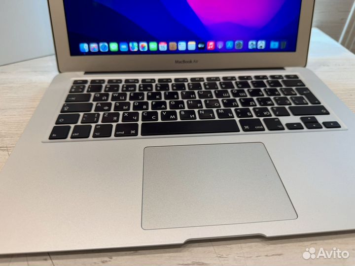 Apple macbook air 13 (2017) 8/256