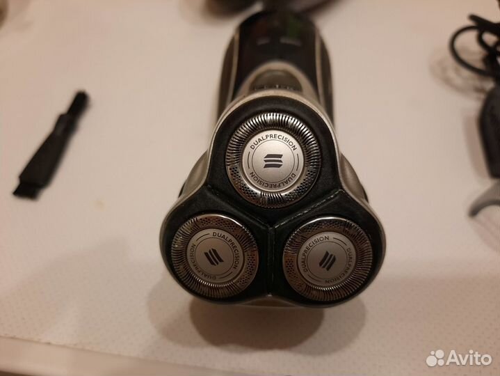 Продам электробритву Philips HQ 7380