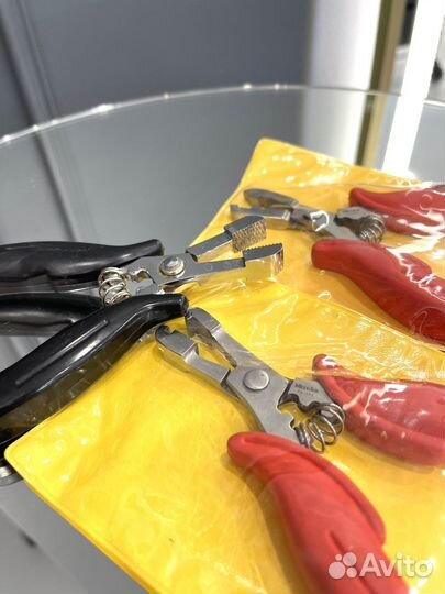 Щипцы для снятия волос и формирования капсул