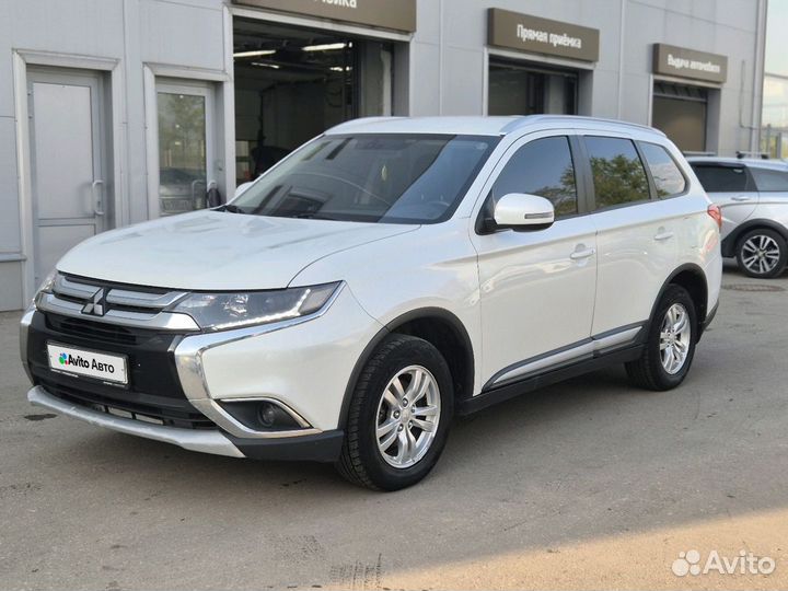 Mitsubishi Outlander 2.0 CVT, 2015, 130 000 км