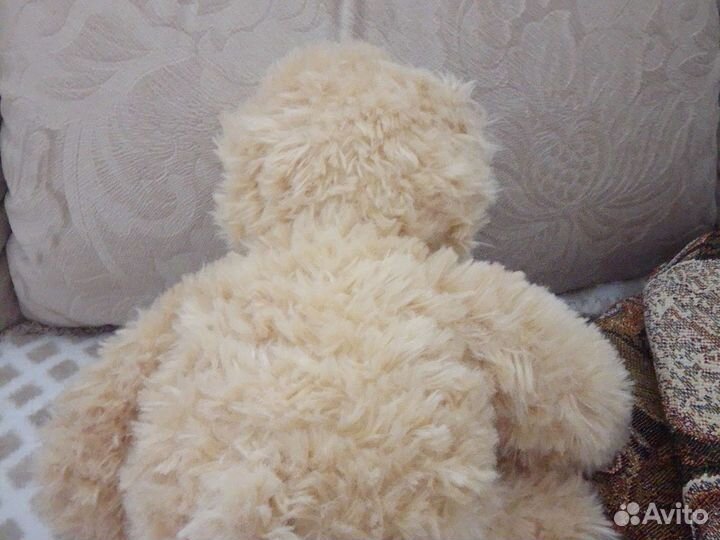 Плюшевый медведь