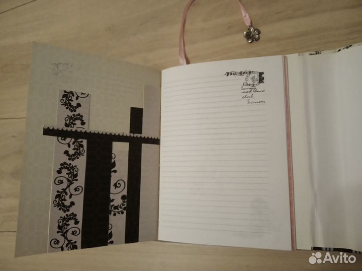 Скрапбукинг - вырубка, бумага. Блокнот