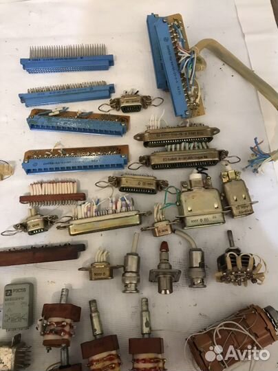 Радиодетали СССР Реле разъемы переключатели