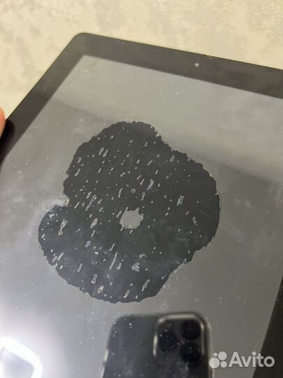 Планшет Apple iPad MD366RS/A 16 с разбитым экраном