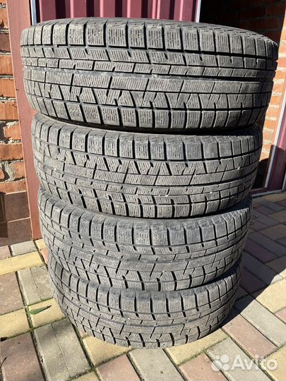 Yokohama Ice Guard IG50 215/65 R16 98Q