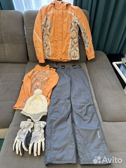 Лыжный комтюм женский 42 в идеале