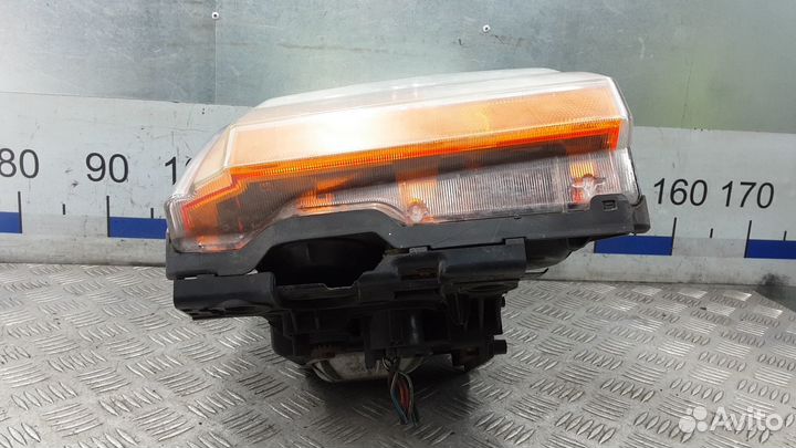 Фара Land Rover Discovery 3 (2004-2009)