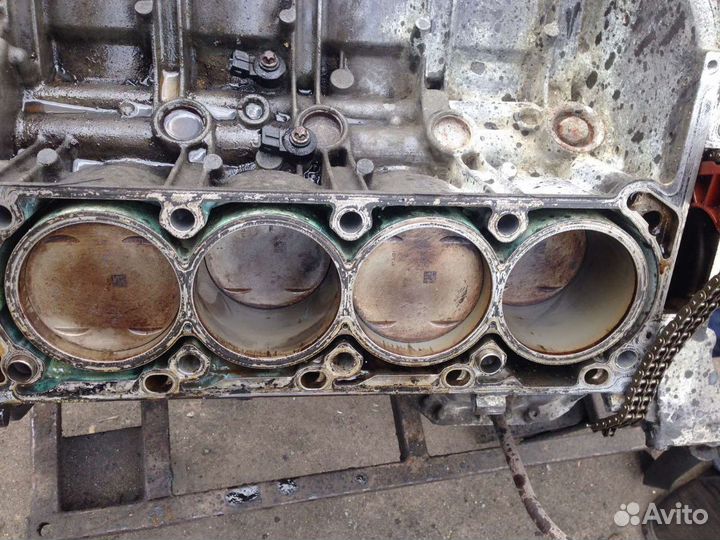 Двигатель. 5.0 для мерседес 273961