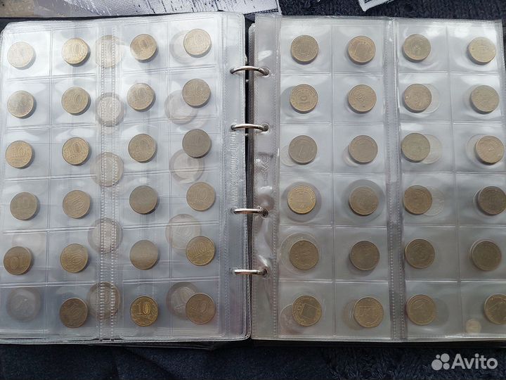 Альбом с монетами. Возможен торг