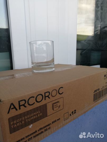 Стаканы, рюмки, кружки