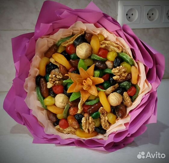 Сладкие букеты из сухофруктов