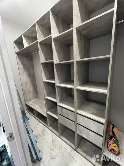 Распашной шкаф