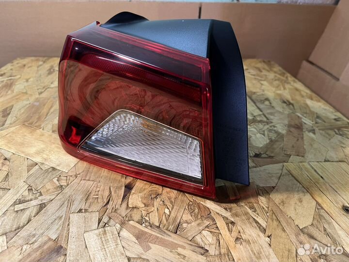 Задний левый фонарь kia k5 оригинал